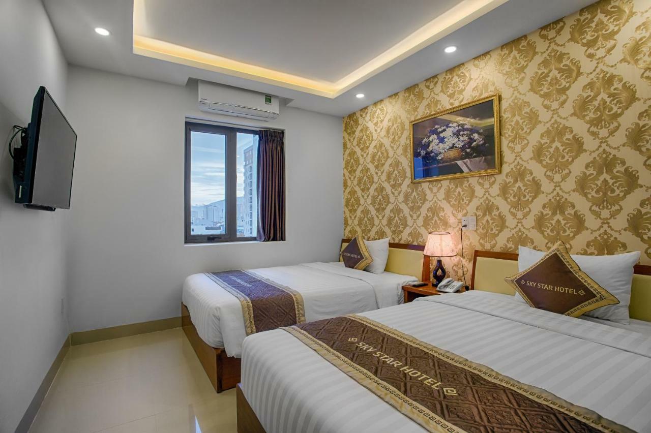 Sky Star Hotel Da Nang Luaran gambar