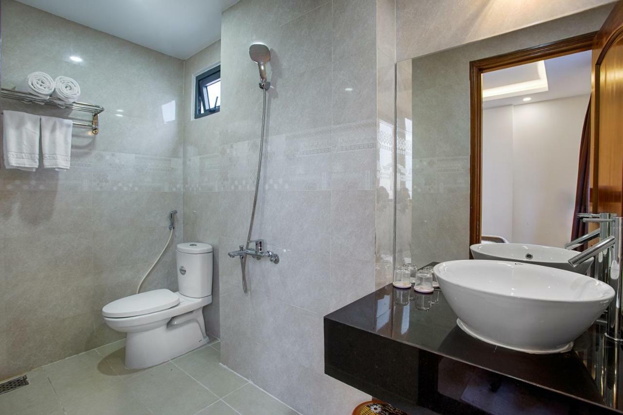 Sky Star Hotel Da Nang Luaran gambar