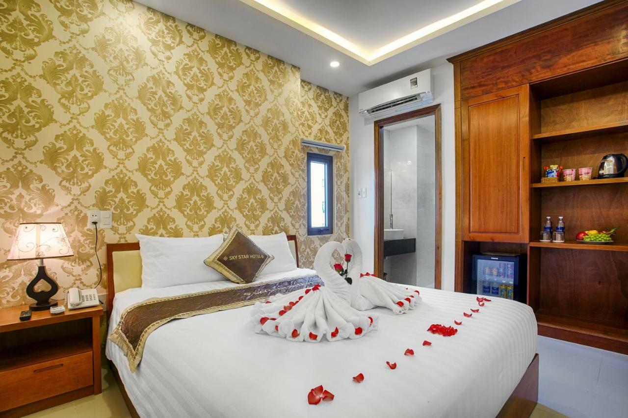 Sky Star Hotel Da Nang Luaran gambar